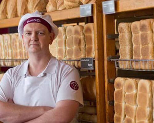 The right ingredients for passionate bakers – Lachlan, Casey Central