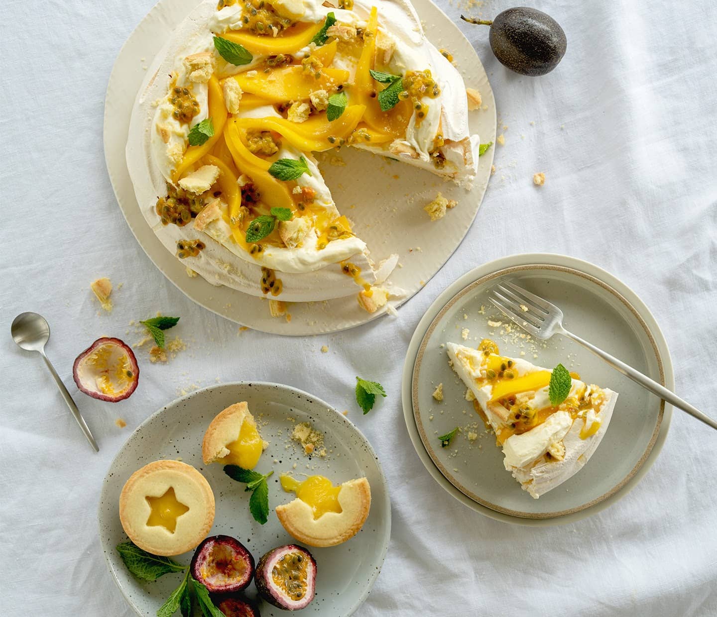 Zesty Christmas Pavlova