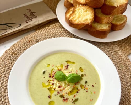Creamy Broccoli Soup & Cheesy Toasts
